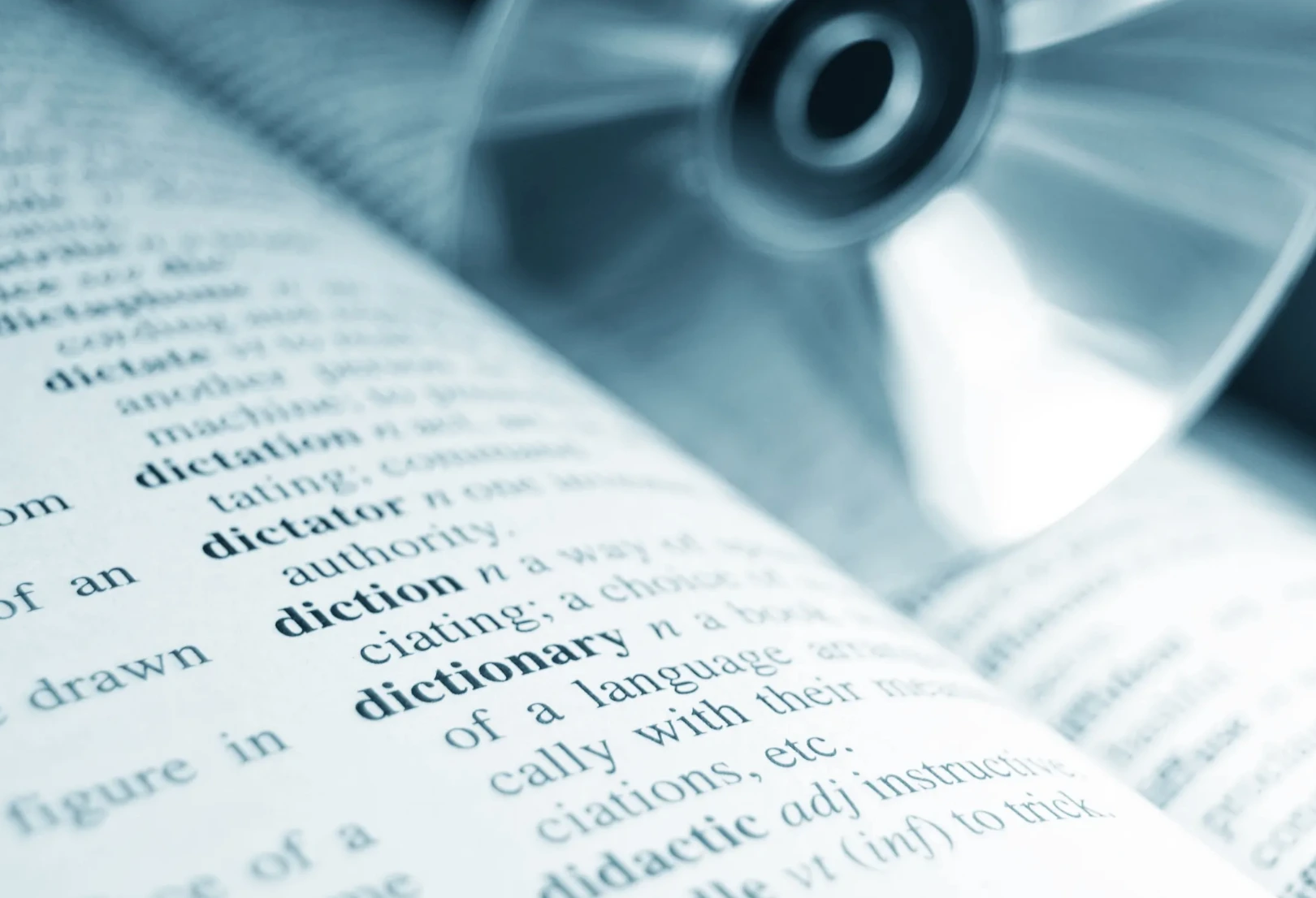 Open dictionary with CD-ROM – specialist translations